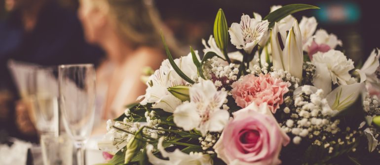 A SEA VIEW WEDDING IN JULY